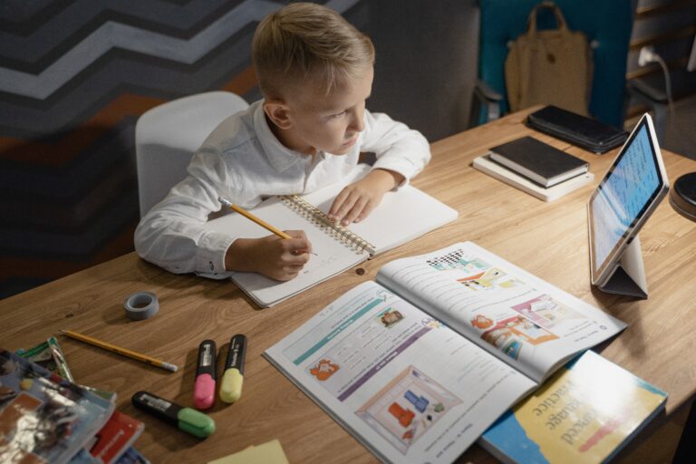 Velký přehled užitečných pomůcek, aplikací a webů zdarma